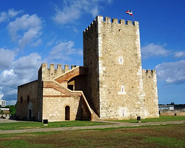 The Ozama Fortress, Colonial city