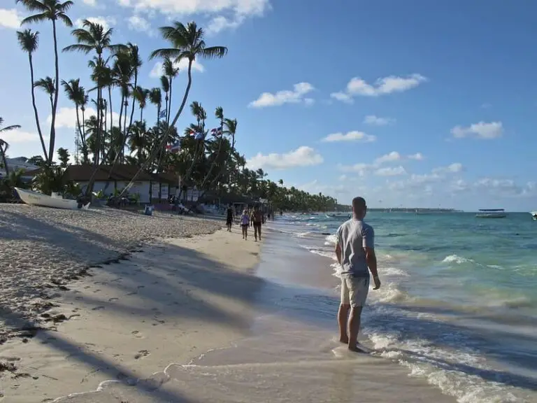 Are Tourists Still Dying In The Dominican Republic? (You Should Know This)